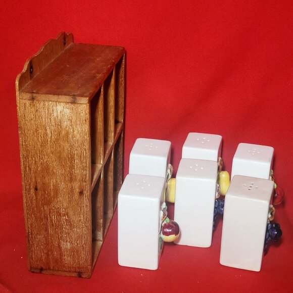 Vintage Wood Spice Rack Ceramic 3 D Fruit Spice Shakers - Picture 7 of 13